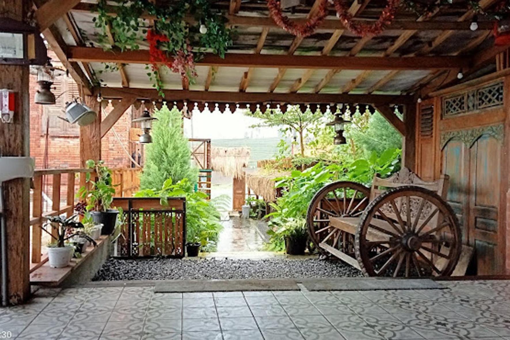 Pondok Tubing Hotel Malang Ngoại thất bức ảnh